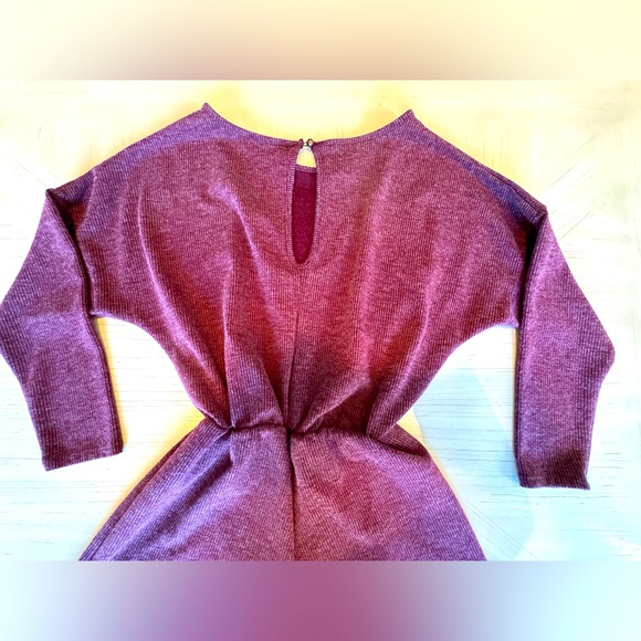 Charlotte Russe Burgundy Dolman Sleeve Ribbed Romper – Size XS - Picture 14 of 15
